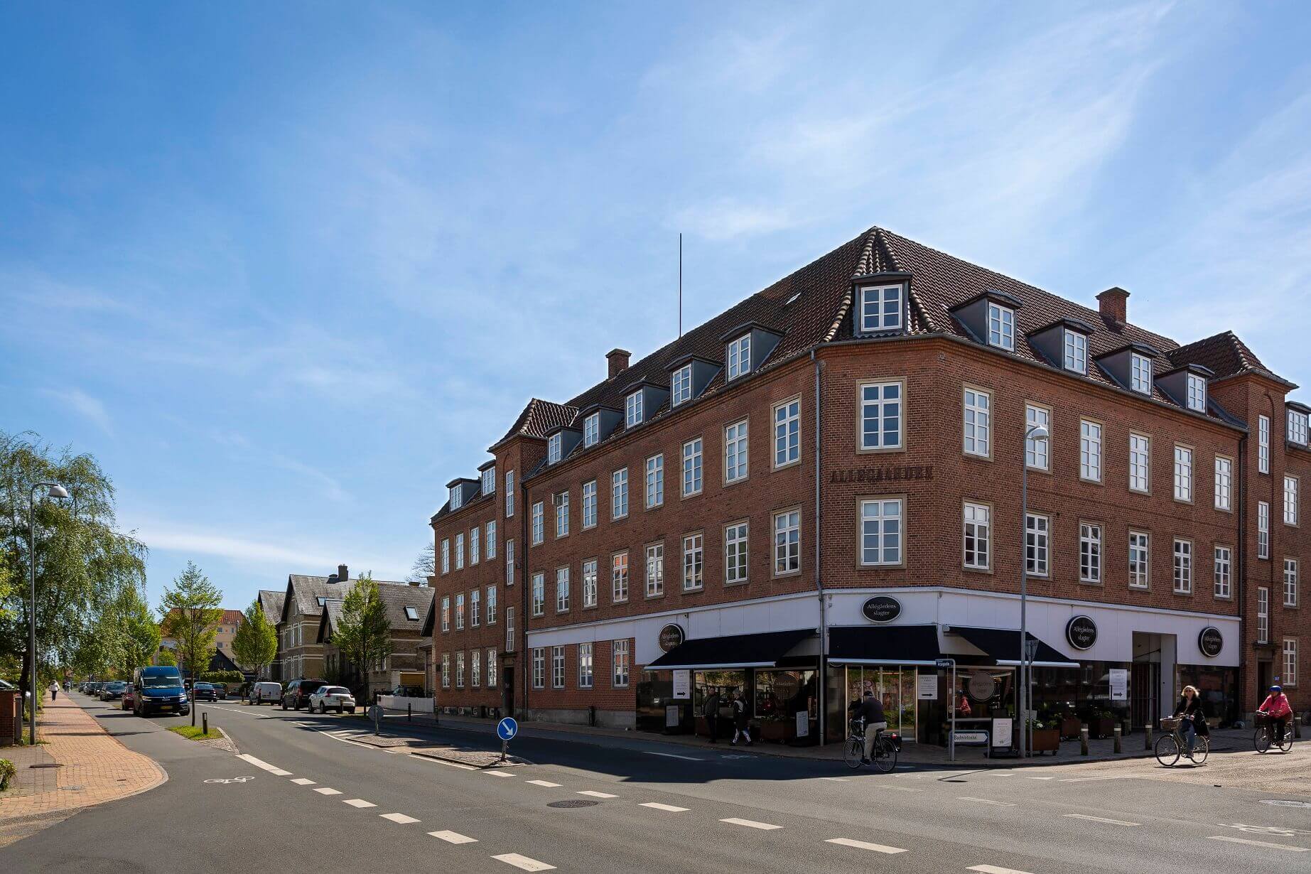 Humlebo Gruppen ejendom med lejeboliger i Odense på Allégade 34, 5000 Odense C
